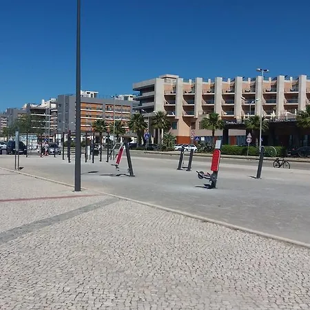 Novo Com Piscina Olhão