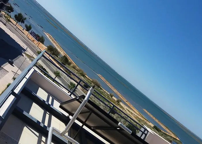 Novo Com Piscina Olhão