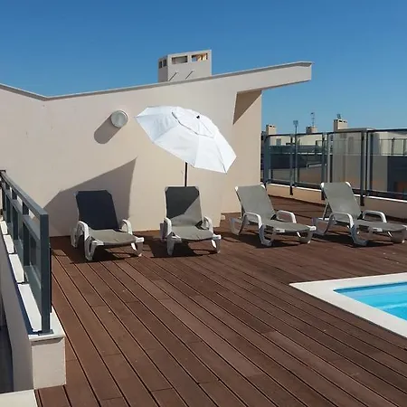 Novo Com Piscina Olhão